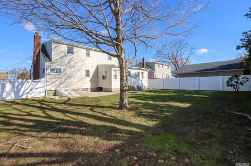 314 Everard St, Huntington Station NY 11746-7008 exterior