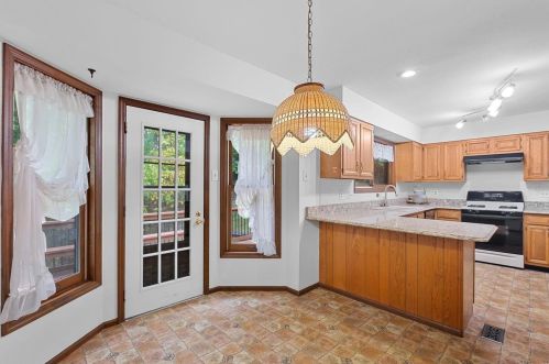 4607 Forest Valley Dr, Saint Louis MO 63128-3431 exterior