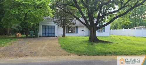 19 Maida Rd, Edison NJ  08820-2531 exterior