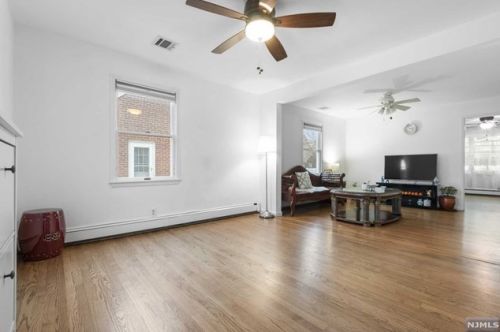 60 Wolcott Rd, Dumont NJ  07628-2623 exterior