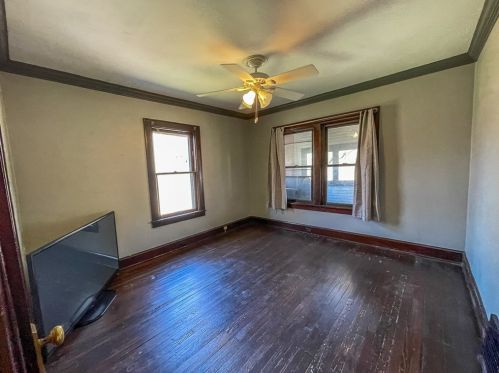 6 Bismark St, Pittsburgh PA  15209-2102 exterior