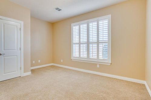 421 Pebble Bch Dr, Frisco TX 75034-2984 exterior