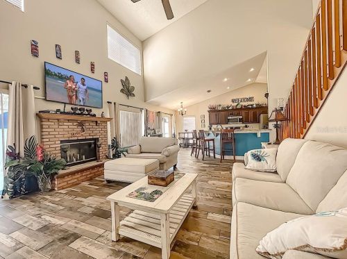 8534 Black Mesa Dr, Orlando FL 32829-8759 exterior