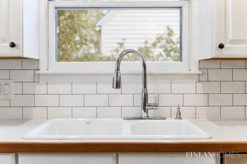 1040 Innes St, Grand Rapids MI 49503-3660 exterior