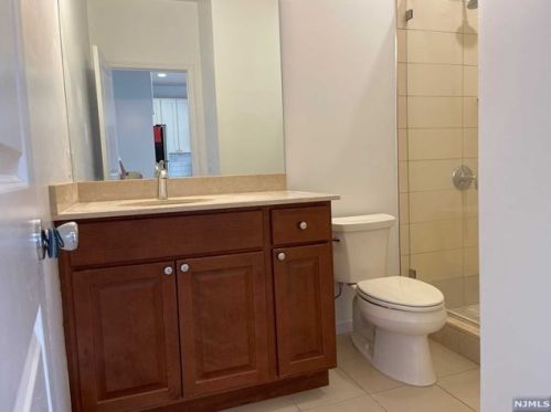 234 Division St, Cliffside Park NJ 07010-2305 exterior