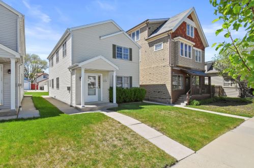 2179 60th St, Milwaukee, WI 53208-1043