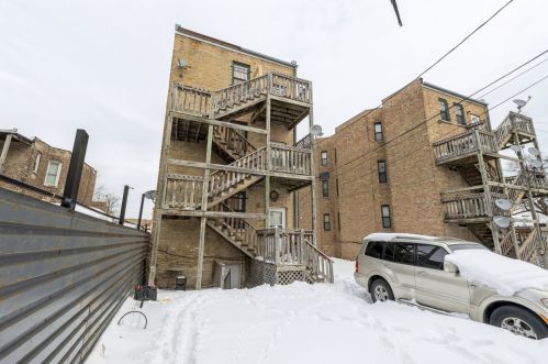 3847 Cermak Rd, Chicago IL 60623-3017 exterior