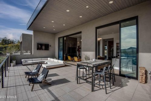 13218 17th Pl, Phoenix AZ  85022-5069 exterior