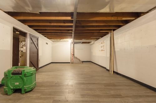 717 Parker Ave, Kalamazoo MI 49008-3149 exterior