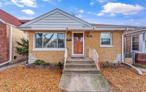 5431 Newcastle Ave, Chicago IL 60638-2303 exterior