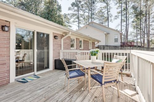 1926 Briarmill Rd, Atlanta GA 30329-2612 exterior