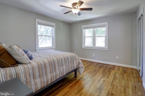 2331 Glendale Ter, Alexandria VA 22303-1907 exterior