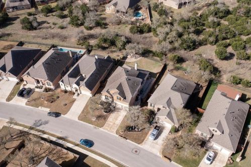 829 Catalina Ln, Austin TX 78737-4715 exterior