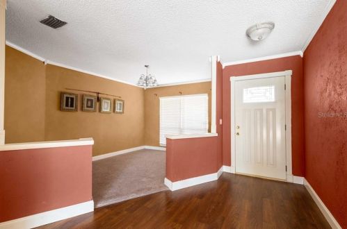 4302 Middle Lk Dr, Tampa FL 33624-3411 exterior