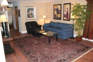 9500 9th Ave, Seattle WA  98117-2221 exterior