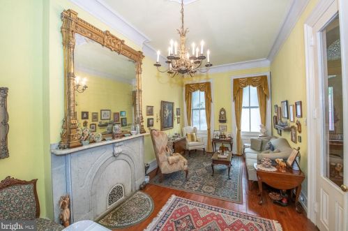 558 18 St, Philadelphia PA 19140-1014 exterior