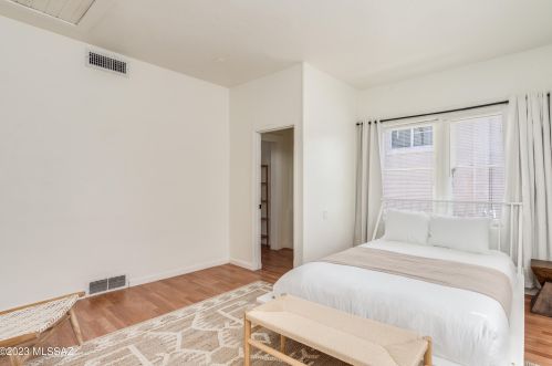 622 8th St, Tucson AZ  85705-8520 exterior