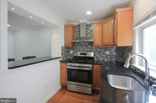 1502 Berks St, Philadelphia PA 19131-3215 exterior