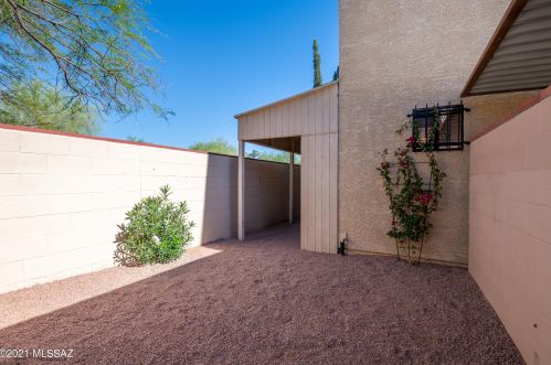124 Pastime Rd, Tucson AZ 85705-3399 exterior