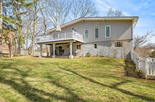 292 State Rd, Briarcliff NY 10510-1407 exterior