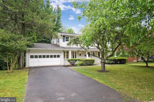 6811 Lemon Rd, Mc Lean VA  22101-5422 exterior