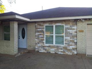 3809 Ella Blvd, Houston TX  77018-5211 exterior