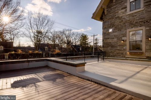 4 Chestnut Hill Ave, Philadelphia PA 19118-2715 exterior