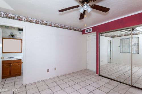 9442 5th St, Tucson AZ 85716-5005 exterior