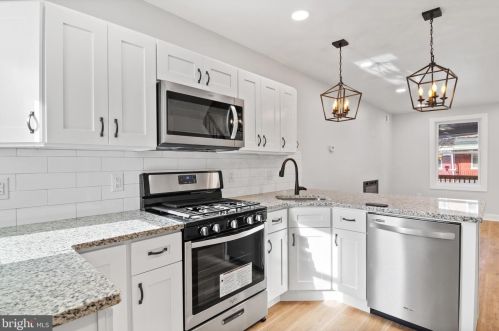 5438 Delancey St, Philadelphia PA  19143-1409 exterior