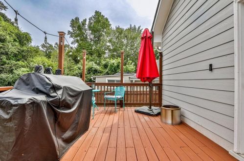 1985 Main St, Atlanta GA 30344-0016 exterior