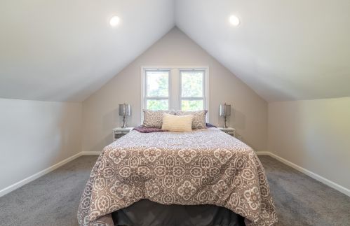 335 Montana St, Milwaukee WI 53219-3076 exterior