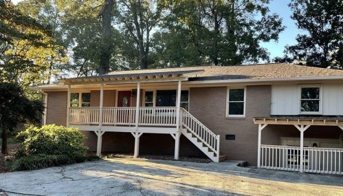 810 Powder Spg St, Smyrna GA 30080-3420 exterior