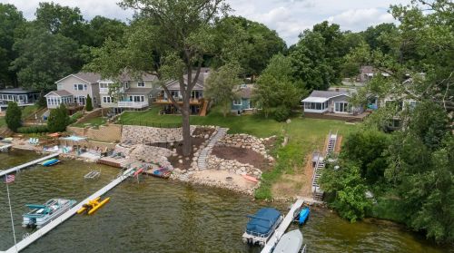 1228 Forest Dr, Kalamazoo, MI 49002-6316