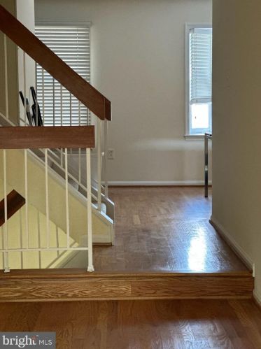 10904 Pebble Run Dr, Silver Spring MD 20902-3685 exterior