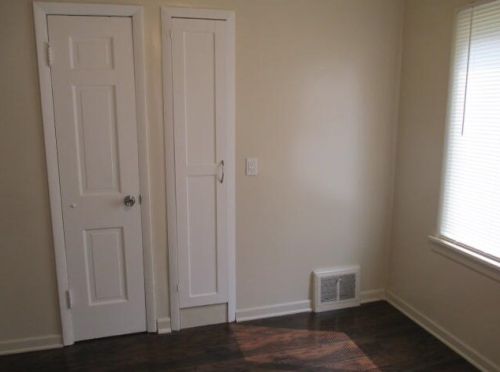 2840 48, Milwaukee WI 53220-2102 exterior