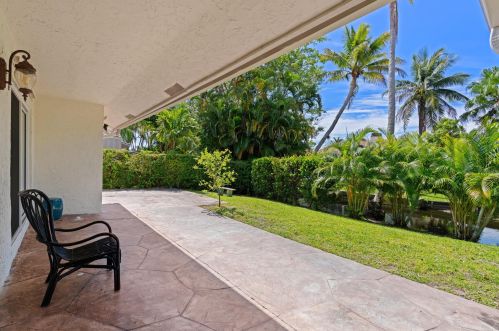 7210 4th Ave, Boca Raton FL  33487-2352 exterior