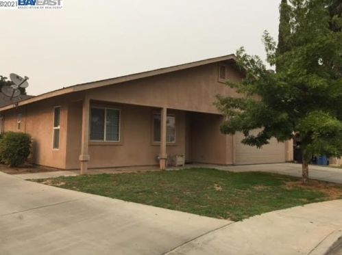 565 Sunnyside Dr, Turlock, CA 95380-5318