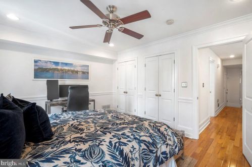 756 24 St, Philadelphia PA 19130-1953 exterior