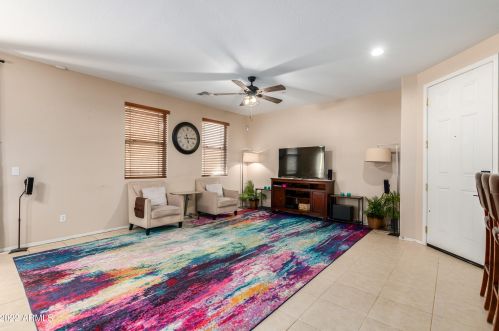 2853 Dunbar Dr, Phoenix AZ  85042-6075 exterior