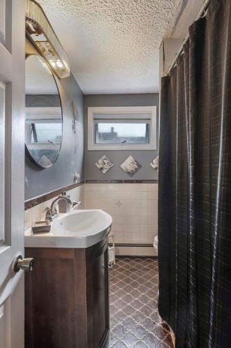 49 Kilton St, Taunton MA 02780-2953 exterior