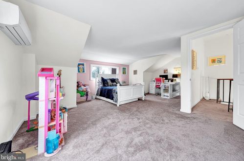 415 Heatherwood Dr, Media PA 19063-5131 exterior