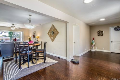 805 Un Ave, Fullerton CA 92831-2734 exterior