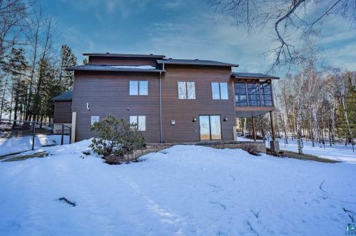 1901 Rice Lake Rd, Duluth MN 55811-4812 exterior