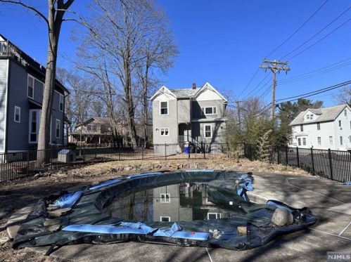 191 West St, Closter NJ  07624-1215 exterior