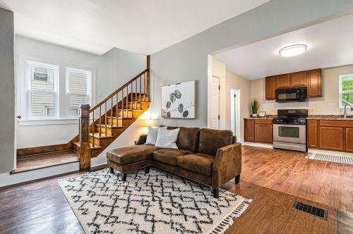 123 Travis St, Grand Rapids MI 49505-4638 exterior