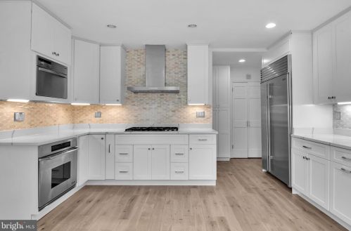 1440 Highwood Dr, Mc Lean VA  22101-2520 exterior