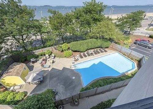 677 Quincy Shore Dr, Quincy MA  02170-2200 exterior