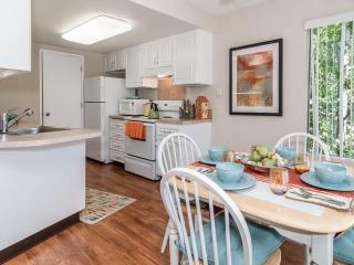 11175 Meadowbrook Dr, Portland OR  97224-3354 exterior