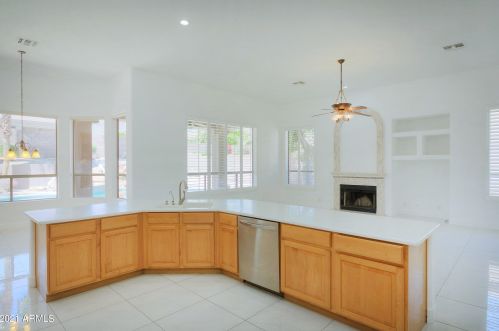 14024 8th Pl, Phoenix AZ 85014-2101 exterior