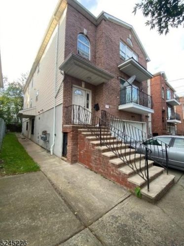 14 2nd St, Newark NJ  07107-3019 exterior